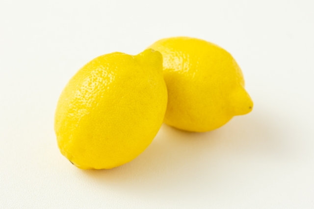 レモン2個の画像